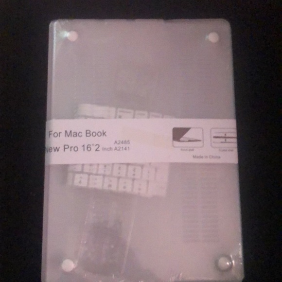 Compatible with MacBook Pro 16 inch - Picture 2 of 2